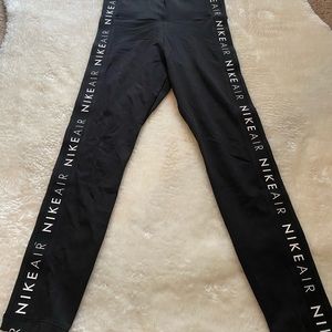 New with tags Nike air leggings